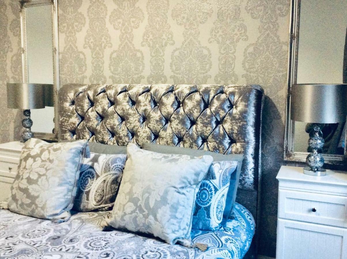 The Lion'S Den On Royal Street Apartment Gourock Bagian luar foto