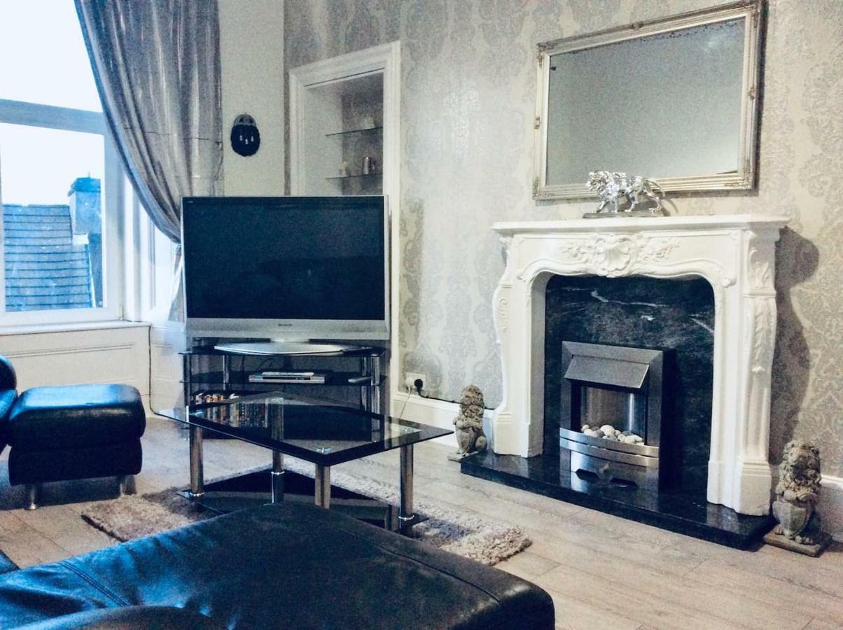 The Lion'S Den On Royal Street Apartment Gourock Bagian luar foto